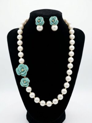 Pearls Necklace